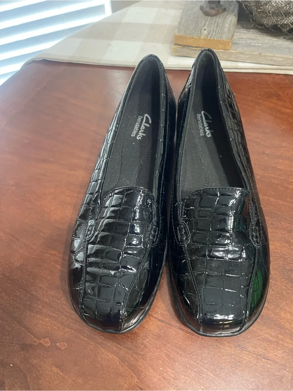 Clarks Bendables Croc Embossed loafers wide